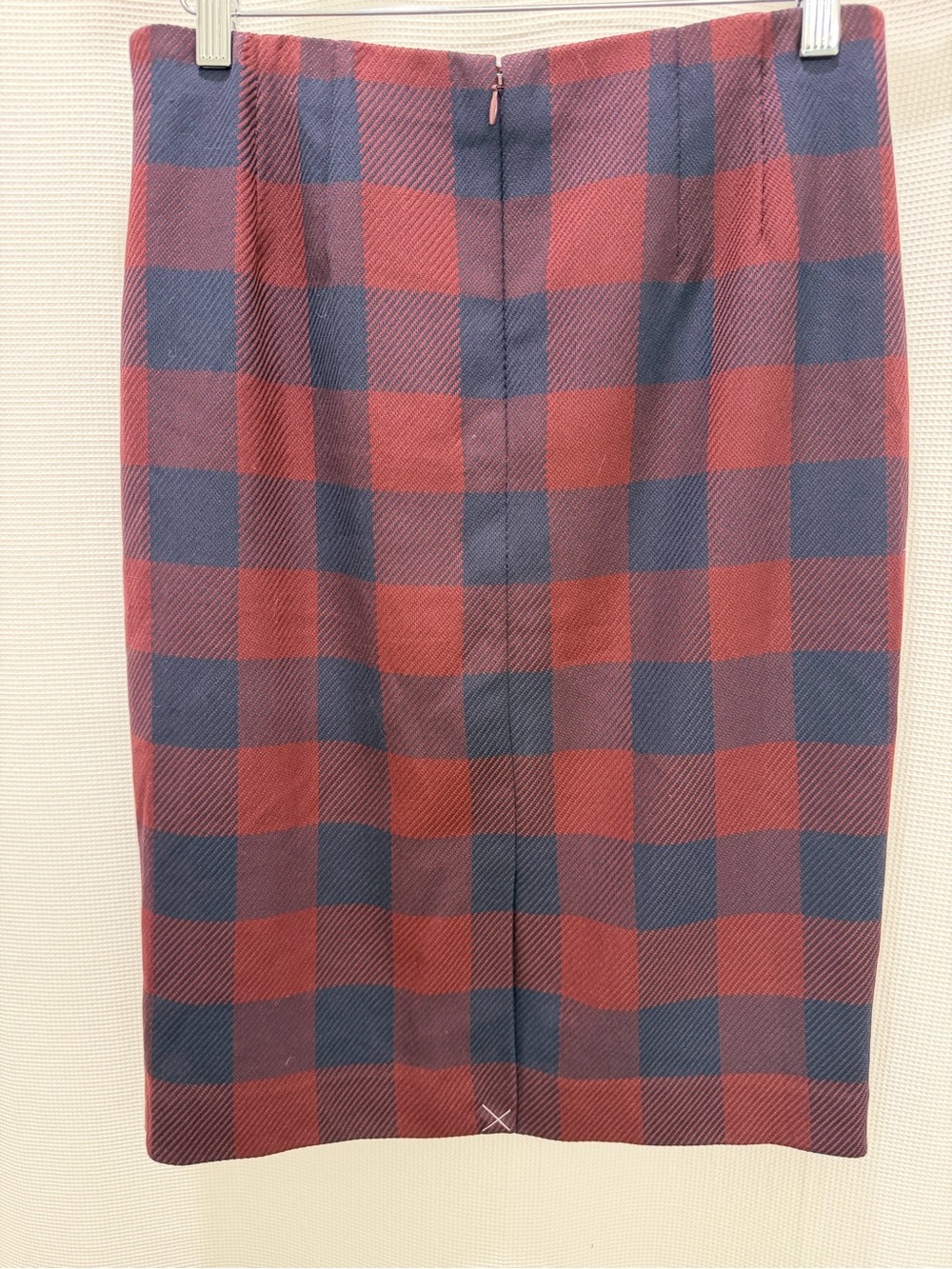 Ann Taylor Burgundy and Navy Plaid Pencil Skirt - Picture 5 of 8